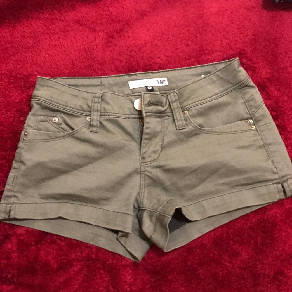 Cute green shorts